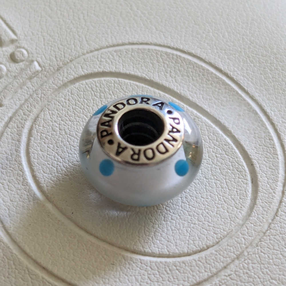 Pandora Murona Charm